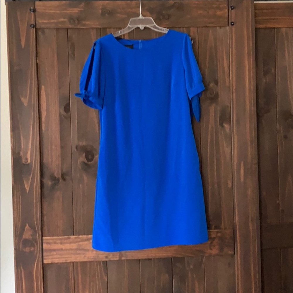 Stunning Blue dress with POCKETS